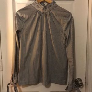 Halogen baby and white stripe dress shirt size S
